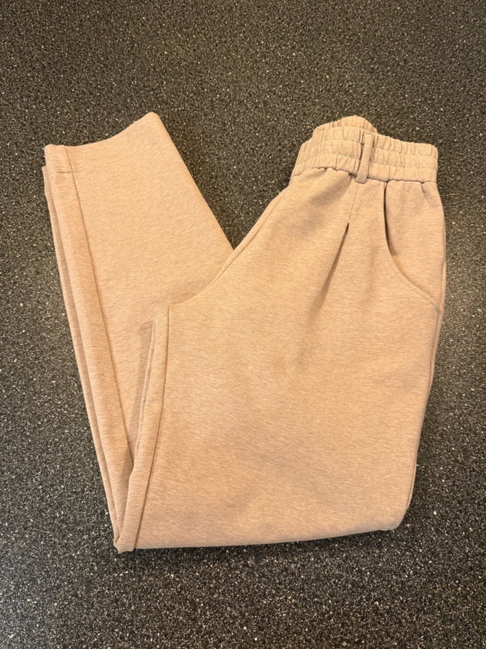 Varley Women’s Tan Straight-Leg Pants - size Small